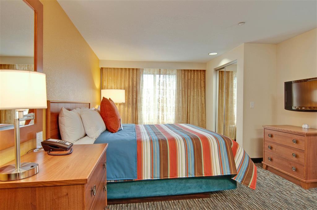 6 Carlsbad, Ca 2* Carlsbad